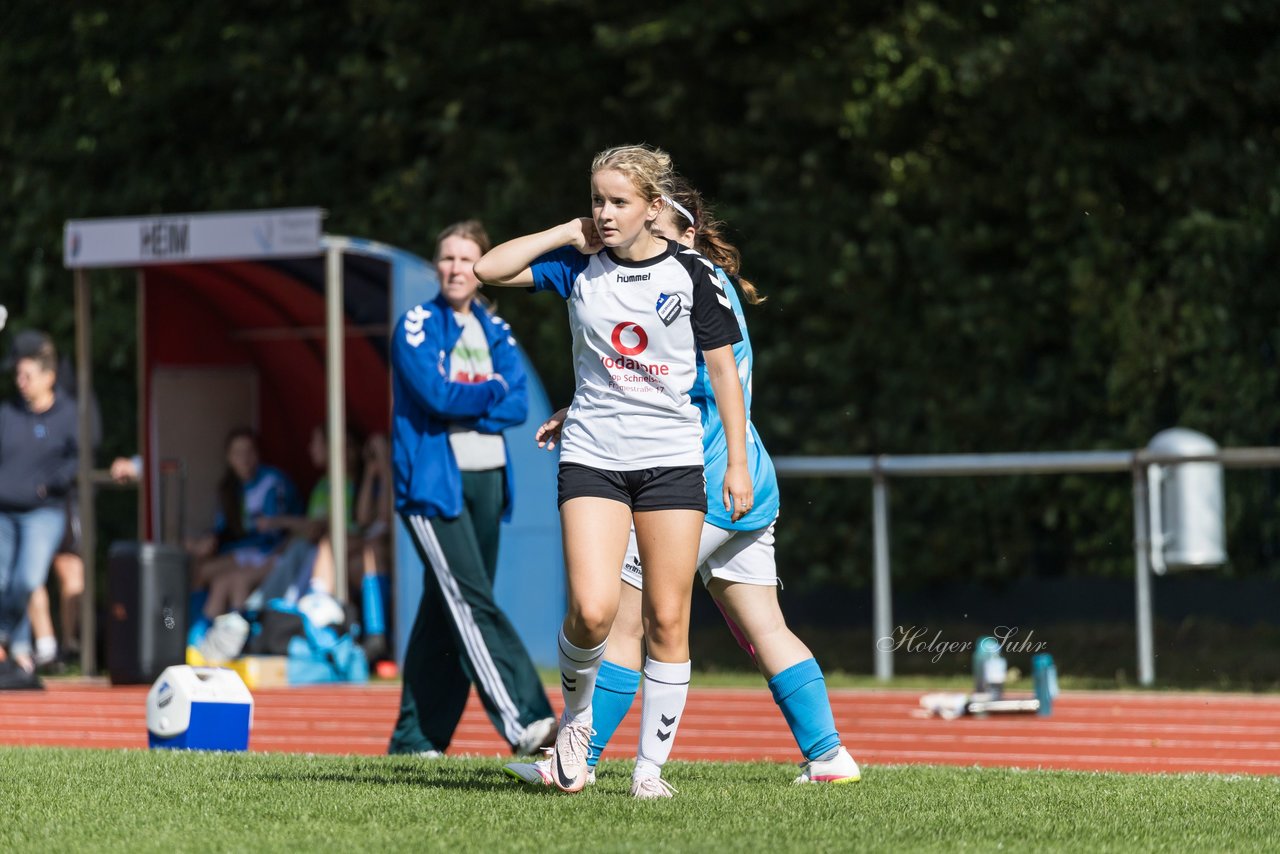 Bild 197 - wBJ VfL Pinneberg - Germania Schnelsen : Ergebnis: 15:1